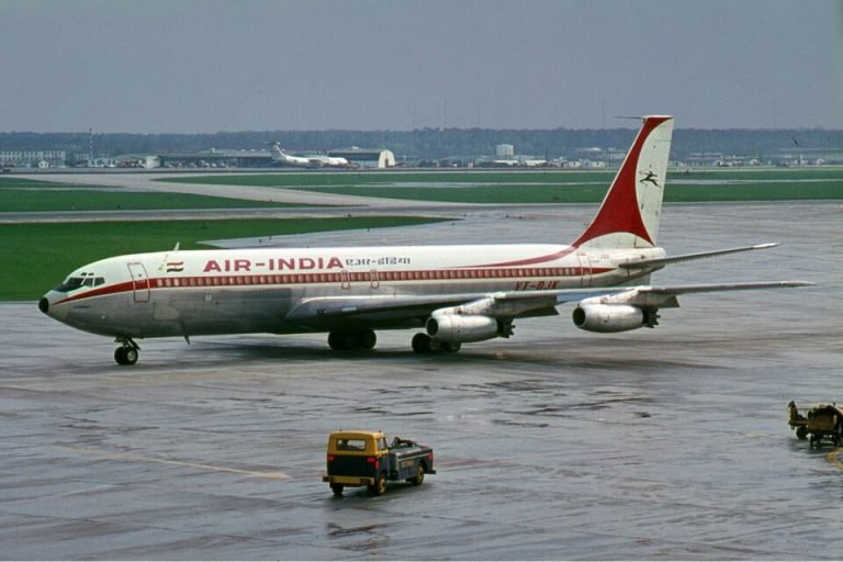 Boeing 707