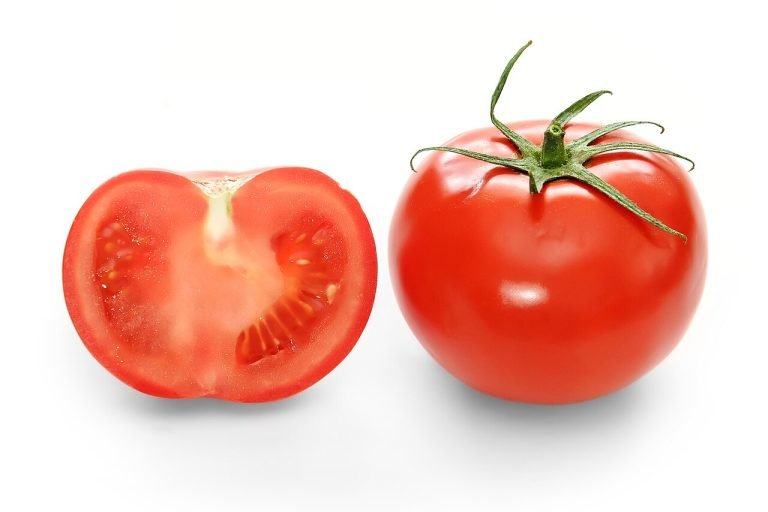 Cuando el tomate era la «manzana envenenada»: por qué Europa lo temió durante siglos