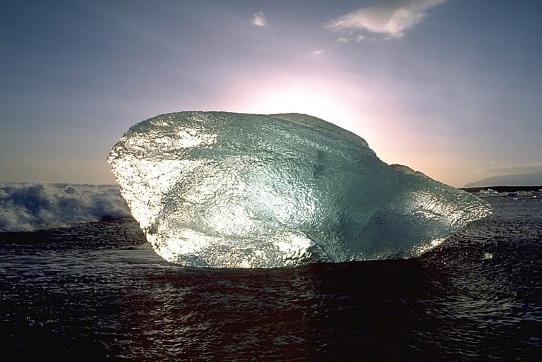 El efecto Mpemba: el enigma del agua caliente que se congela antes