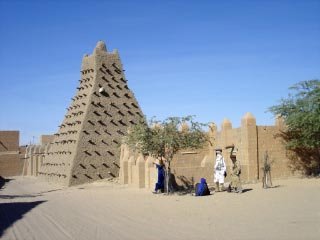 Tombuctú: la ciudad africana de oro, sal y libros a orillas del Sáhara