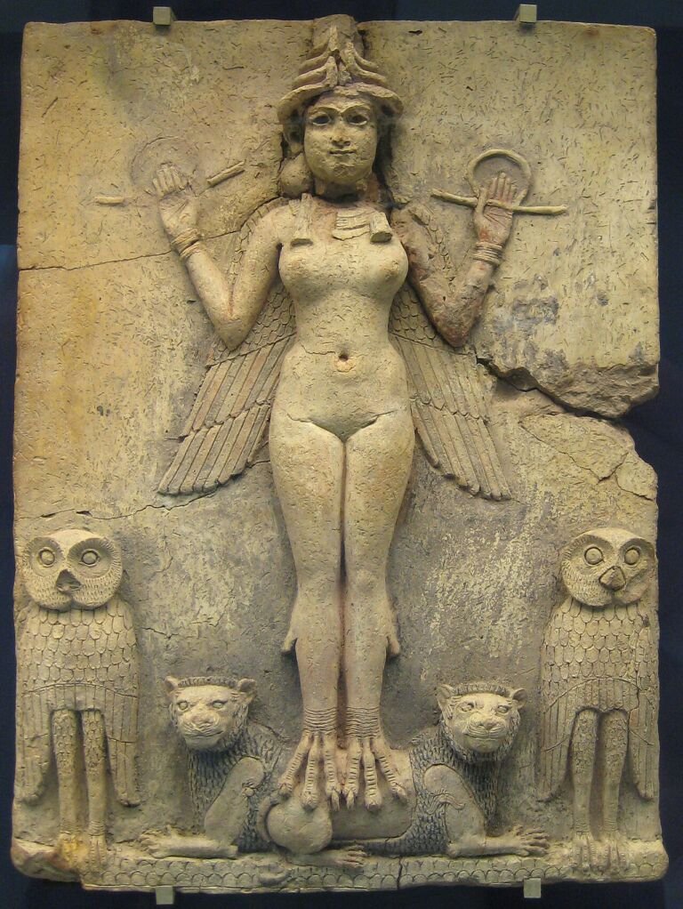 Relieve de Burney con una diosa alada, posible imagen de Inanna en la mitología mesopotámica