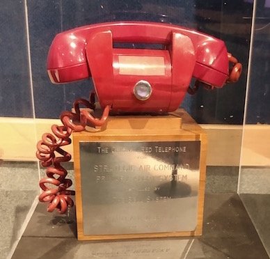 ¿Existió de verdad el teléfono rojo entre Washington y Moscú?