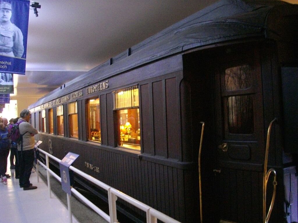 La réplica del vagón del armisticio expuesta hoy en el museo de Compiègne