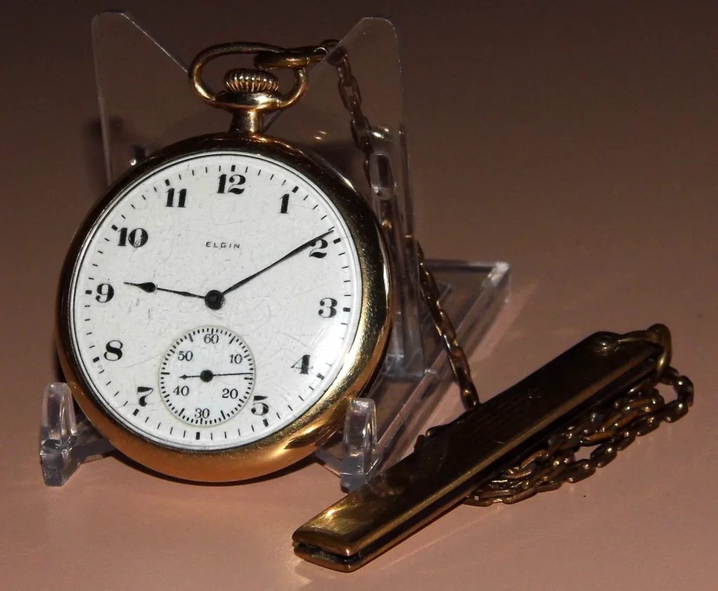 Reloj de bolsillo Elgin de 1921 con caja de oro laminado de 10 quilates